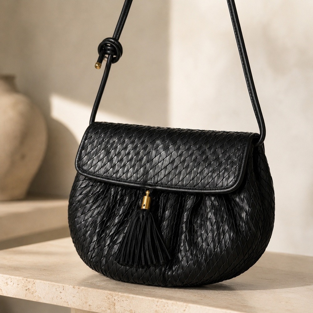 Vintage Meyers USA Black Woven Tassel Crossbody Shoulder Bag 90s Leather Classic